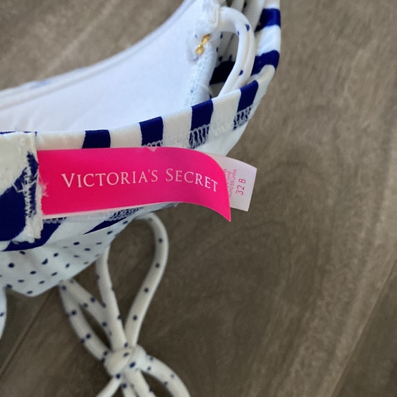 Women’s Victoria Secret’s bikini top - white&navy - Picture 4 of 5